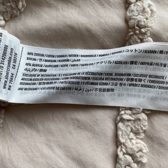 Hollister women’s natural/cream knit cardigan - Picture 7 of 7